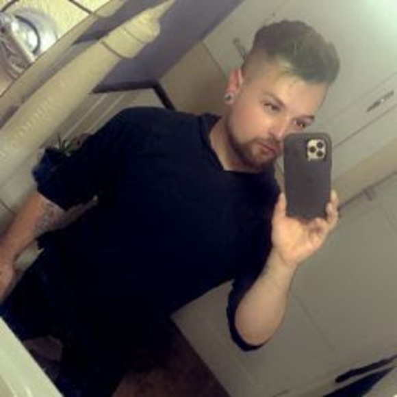 Meet your Posher, Colten - Picture 1 of 1